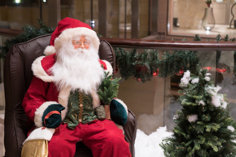 A MERRY CHRISTMAS at Kempinski Summerland Hotel & Resort